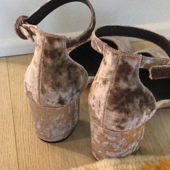 ASOS Crushed Velvet Shoes with Ankle Strap - Picture 4 of 5